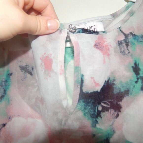 JENNIFER LOPEZ women's x-small pastel floral cold shoulder flowy shirt blouse - Picture 4 of 12